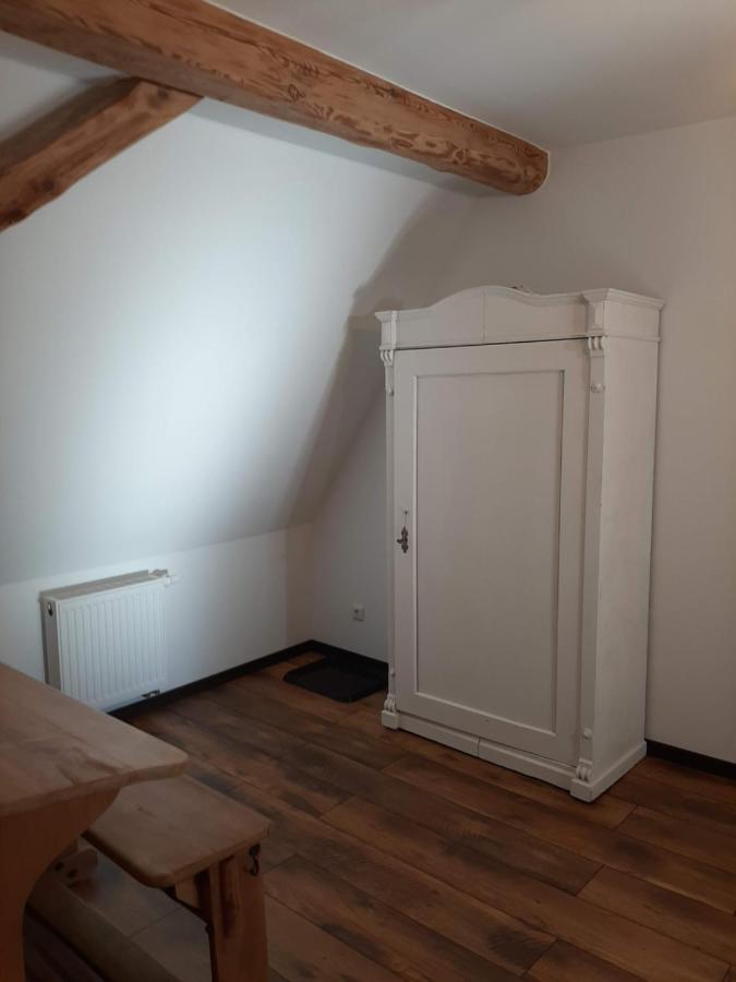 Ferienwohnung Kunst Und Kulturschuppen Hasenmuehle Kammerstein Exterior photo